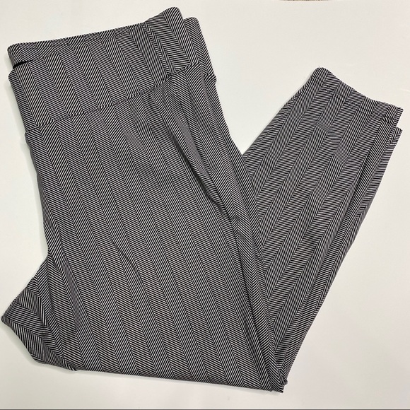 torrid Pants - Torrid 2 Ponte Pixie Legging Pant Herringbone